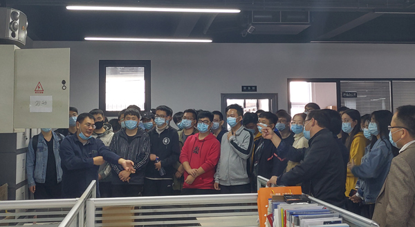 保定鈺鑫電氣科技有限公司