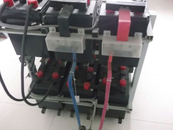 機(jī)房蓄電池在線(xiàn)監(jiān)測(cè)