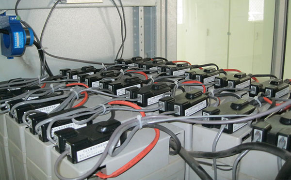 蓄電池監(jiān)測(cè)模塊