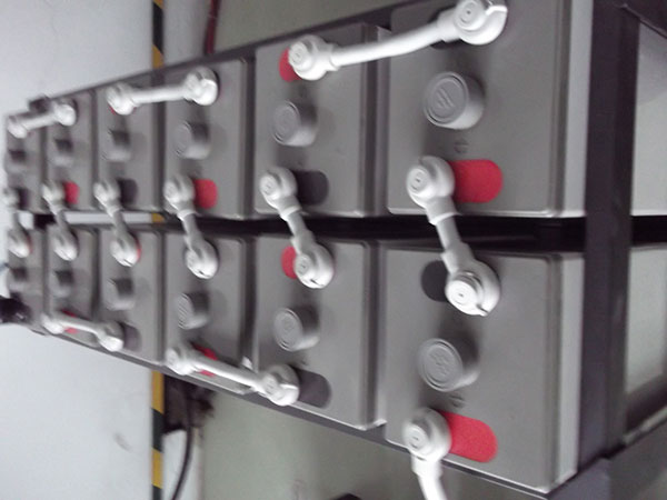 蓄電池監(jiān)測(cè)系統(tǒng)